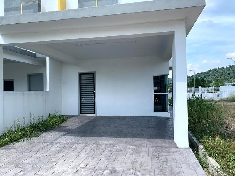 2-storey Terraced House for Rent in Sungai Buloh (Selangor) - Wan Azima - Exterior - PropertyGuru.com.my