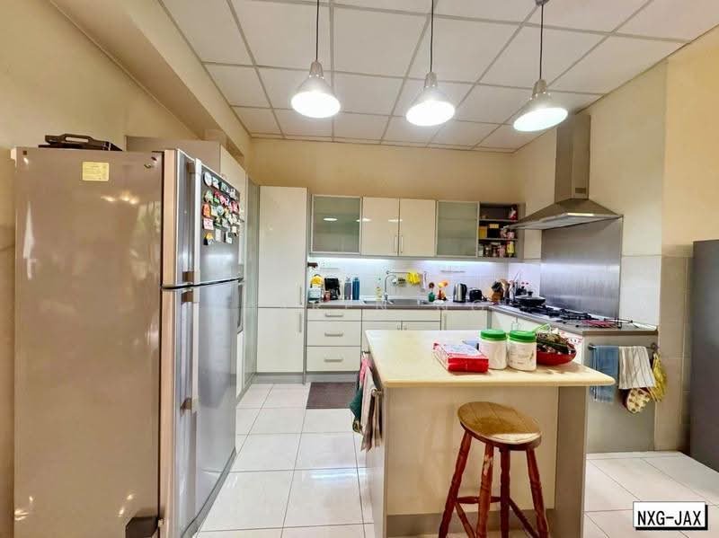Cluster House for Sale in Setia Damai (Setia Alam) - Darren Ng - Kitchen - PropertyGuru.com.my