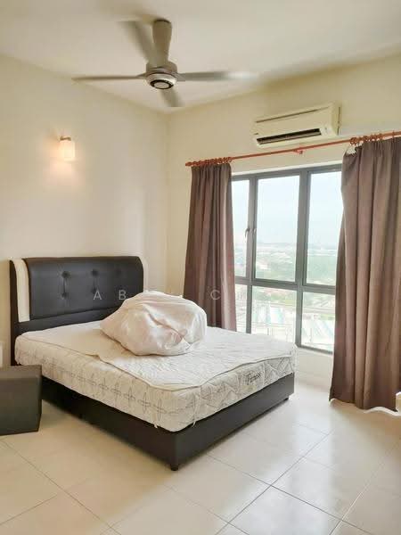Kediaman Servis untuk Disewa di SetiaWalk - Abby Chan - Bedroom - PropertyGuru.com.my
