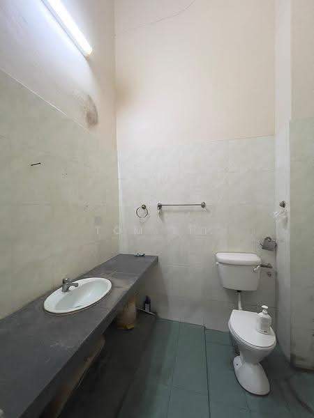 Rumah Teres 1-Tingkat untuk Dijual di Bandar Tasik Puteri (Rawang) - Tom Yip - Bathroom - PropertyGuru.com.my