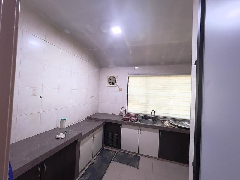 Rumah Teres 1-Tingkat untuk Dijual di Bandar Tasik Puteri (Rawang) - Tom Yip - Kitchen - PropertyGuru.com.my