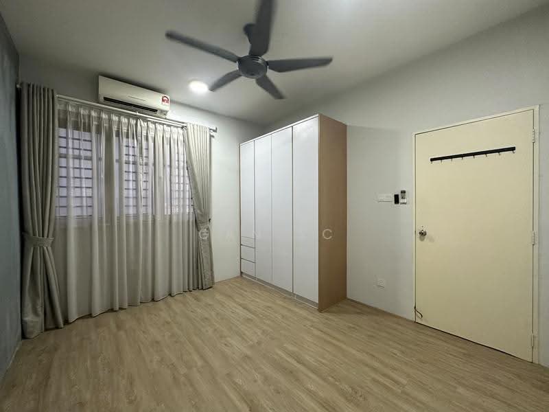 Kondominium untuk Dijual di Residensi Platinum Teratai - Gan SC - Bedroom - PropertyGuru.com.my