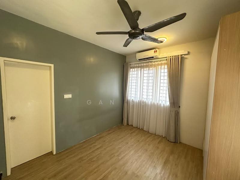 Kondominium untuk Dijual di Residensi Platinum Teratai - Gan SC - Bedroom - PropertyGuru.com.my