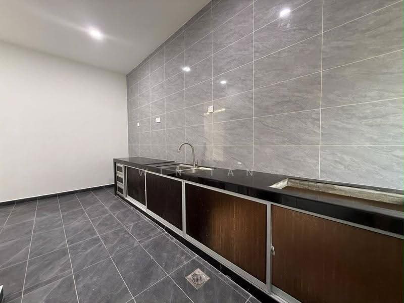 1-storey Terraced House for Sale in Johor Bahru (Johor) - Win Tan - Kitchen - PropertyGuru.com.my