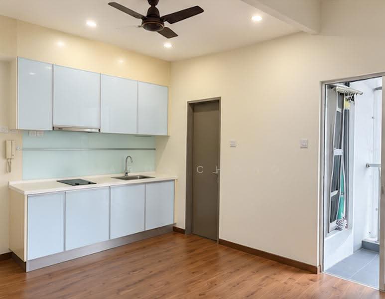 Kediaman Servis untuk Disewa di SOHO @ Zetapark - Earon Chong - Kitchen - PropertyGuru.com.my