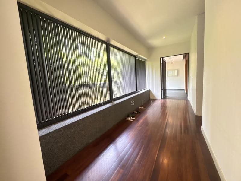 Kondominium untuk Dijual di Dedaun Condominium - Chia Sin - Corridor - PropertyGuru.com.my
