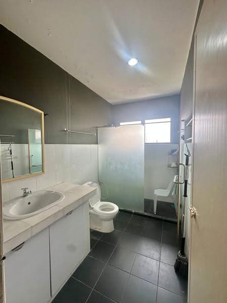 Rumah Banglo untuk Dijual di Kampung Tunku (Petaling Jaya) - Mahirah . - Bathroom - PropertyGuru.com.my