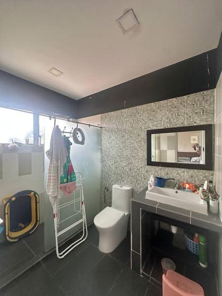 Rumah Banglo untuk Dijual di Kampung Tunku (Petaling Jaya) - Mahirah . - Bathroom - PropertyGuru.com.my