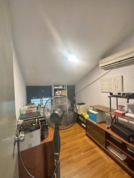 Rumah Banglo untuk Dijual di Kampung Tunku (Petaling Jaya) - Mahirah . - Study - PropertyGuru.com.my