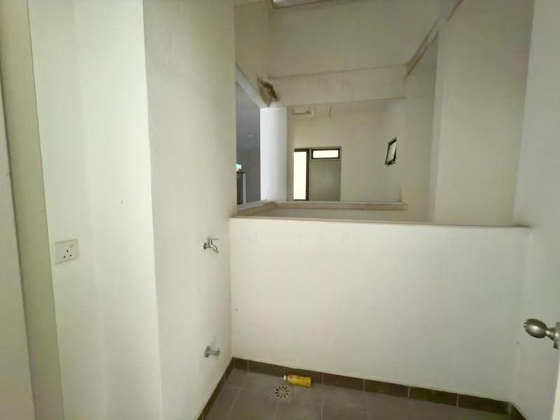 Condominium for Sale at Legendview - Tom Yip - Interior - PropertyGuru.com.my
