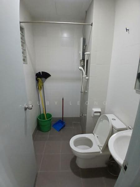 Rumah Bandar untuk Disewa di Kampung Sungai Kayu Ara (Petaling Jaya) - Ruby Leong - Bathroom - PropertyGuru.com.my