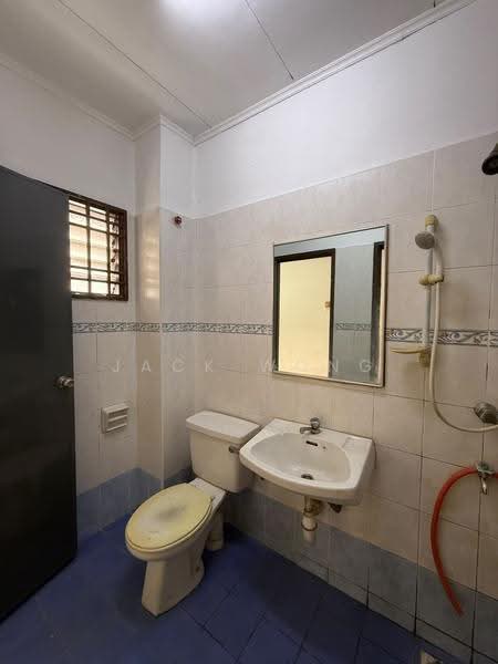 Rumah Teres 2-Tingkat untuk Dijual di Taman Mutiara Rini (Skudai) - Jack Wong - Bathroom - PropertyGuru.com.my
