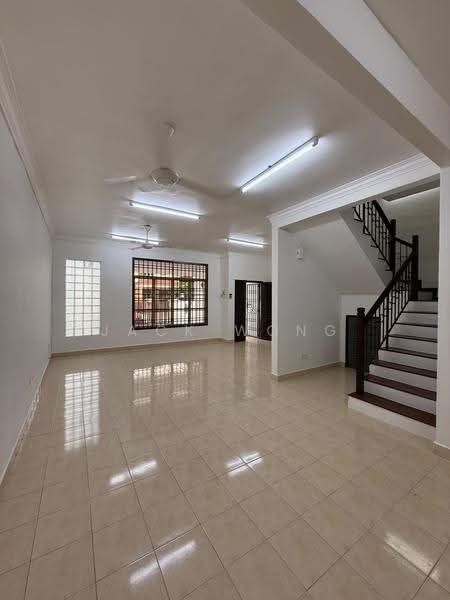 Rumah Teres 2-Tingkat untuk Dijual di Taman Mutiara Rini (Skudai) - Jack Wong - Living Room - PropertyGuru.com.my