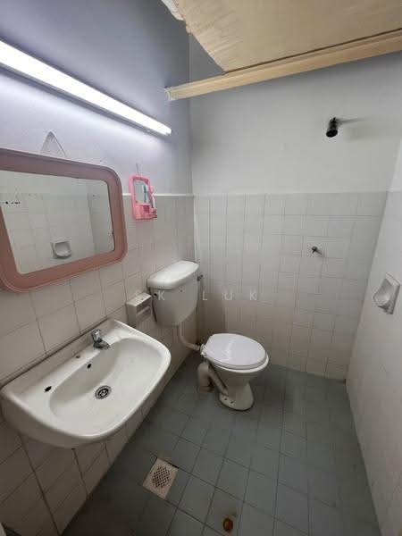 Apartment for Rent at Rajawali Apartment - SK Luk - Bathroom - PropertyGuru.com.my