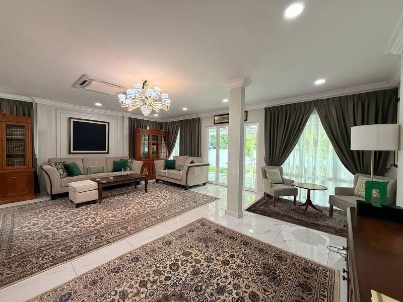 Rumah Banglo untuk Dijual di Ampang (Selangor) - Mahirah . - Living Room - PropertyGuru.com.my