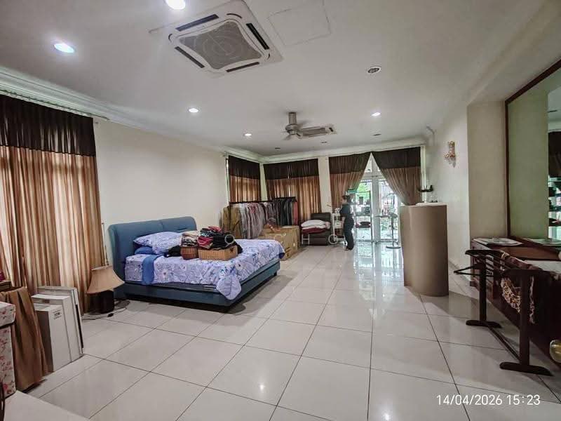 Rumah Banglo untuk Dijual di Kampung Stulang (Johor Bahru) - Nico Chong - Bedroom - PropertyGuru.com.my