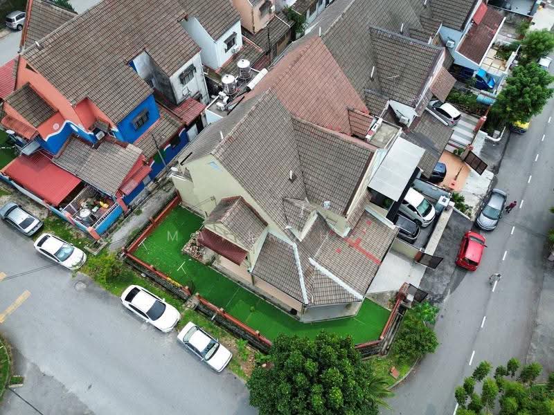 Rumah Teres 2-Tingkat untuk Dijual di Kampung Tunku (Petaling Jaya) - Mahirah . - Exterior - PropertyGuru.com.my
