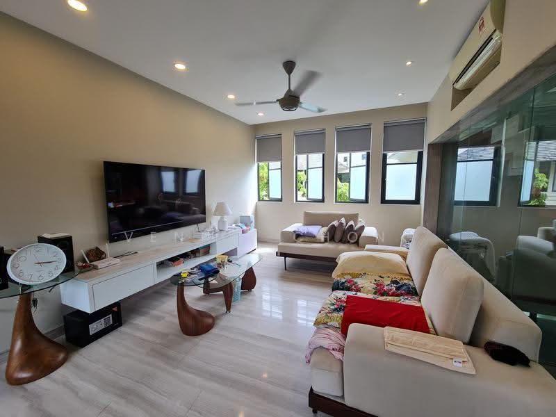 Bungalow House for Sale in Bukit Gita Bayu (Seri Kembangan) - Venice Chong - Living Room - PropertyGuru.com.my