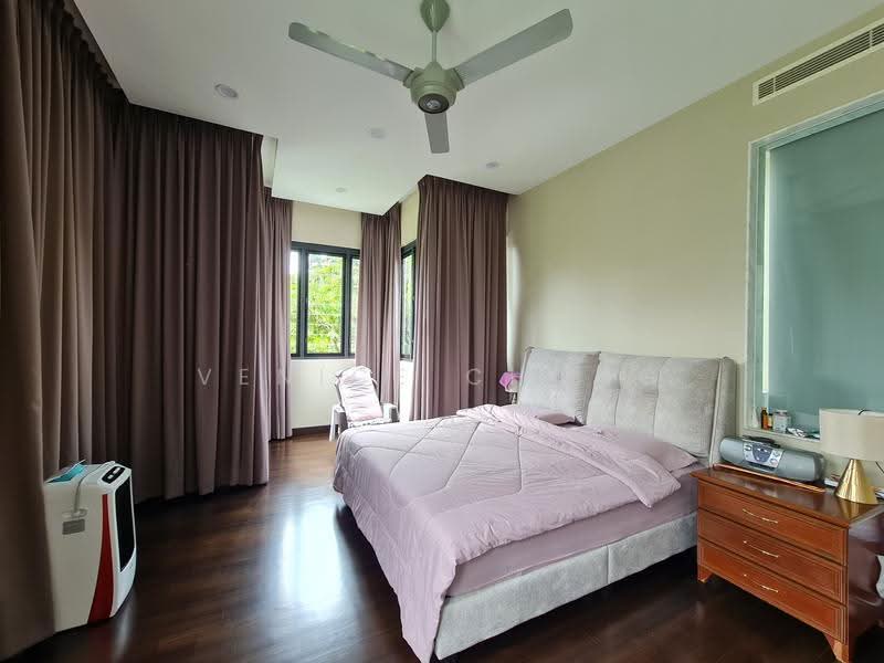 Bungalow House for Sale in Bukit Gita Bayu (Seri Kembangan) - Venice Chong - Bedroom - PropertyGuru.com.my
