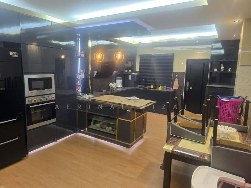 2-storey Terraced House for Rent in Seksyen 7 (Shah Alam) - Afrinal Rizal - Kitchen - PropertyGuru.com.my