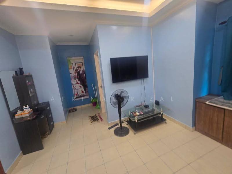 2-storey Terraced House for Rent in Seksyen 7 (Shah Alam) - Afrinal Rizal - Living Room - PropertyGuru.com.my