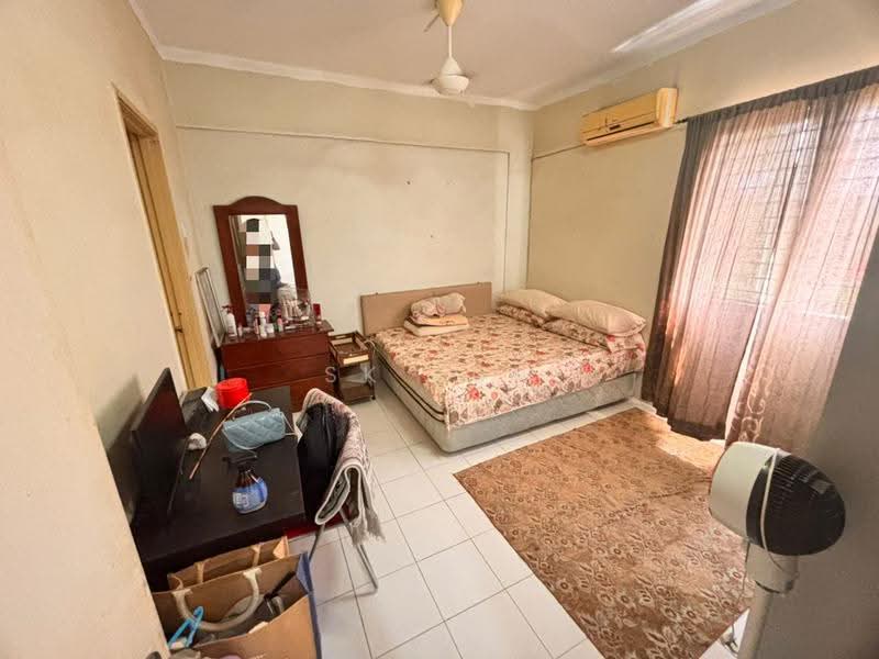Apartment for Sale at Pangsapuri Raya - SK Luk - Bedroom - PropertyGuru.com.my