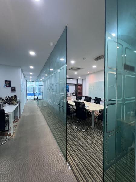 Shop / Office for Sale in Puchong (Selangor) - Alfred Siaw - Corridor - PropertyGuru.com.my