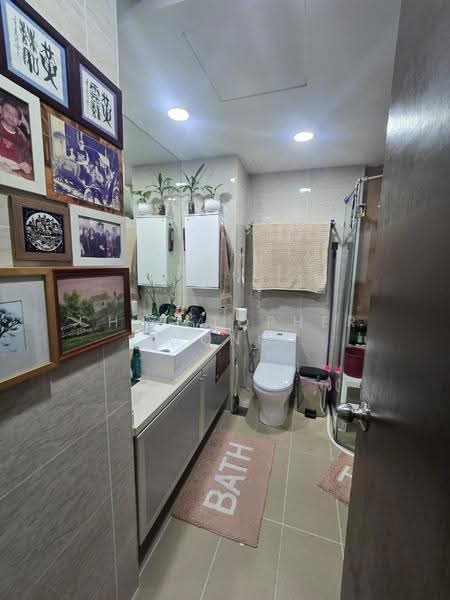 Service Residence for Sale at Saujana Residency - Christopher Wong - Bathroom - PropertyGuru.com.my