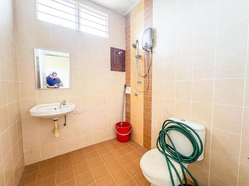 Terraced House for Sale in Shah Alam (Selangor) - Muhd Khairulnawawi Kamaruddin - Bathroom - PropertyGuru.com.my