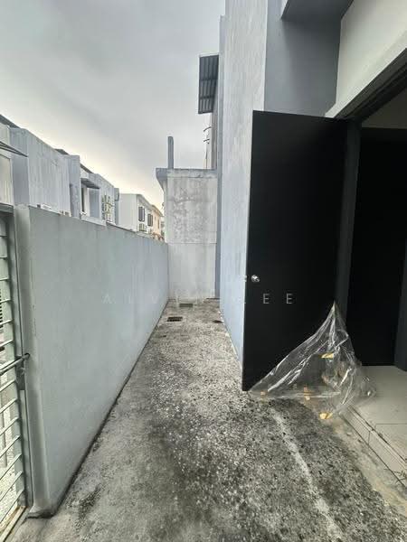 Rumah Teres untuk Dijual di Hulu Langat (Selangor) - Alvin Lee - Yard Area - PropertyGuru.com.my