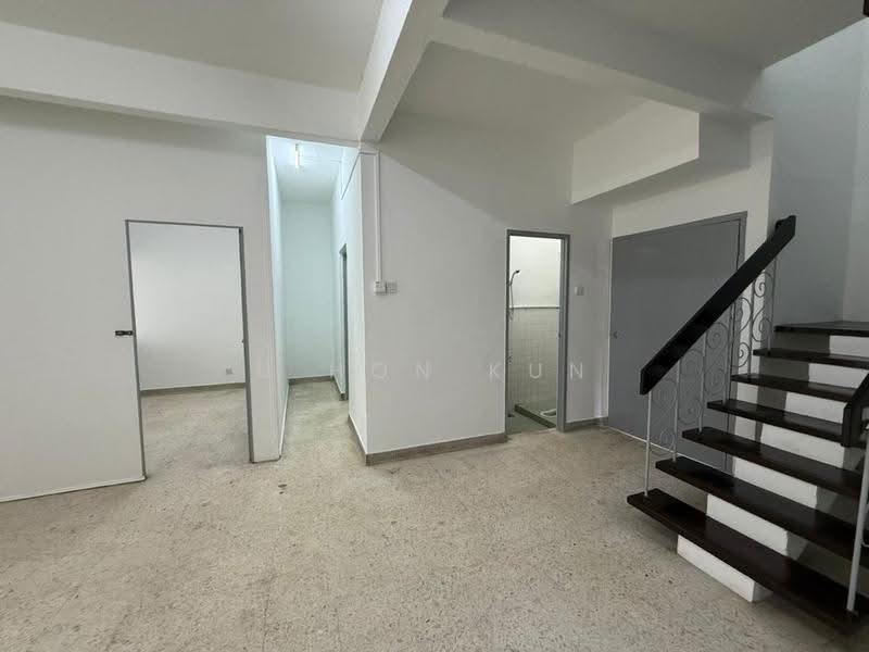Rumah Teres 2-Tingkat untuk Dijual di Taman Pelangi (Johor Bahru) - U Hon Kun - Interior - PropertyGuru.com.my