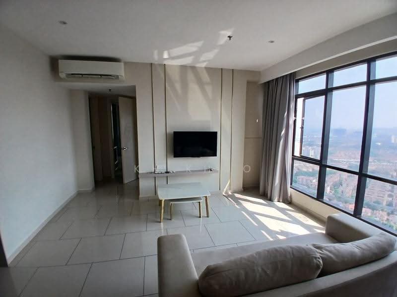 Kediaman Servis untuk Dijual di Hill10 Residence @ i-City - KH Khoo - Living Room - PropertyGuru.com.my