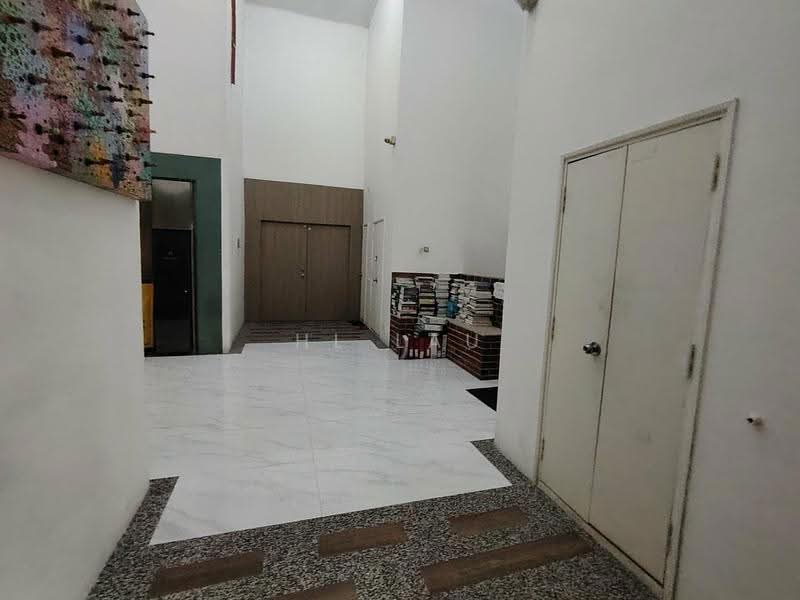 Corridor