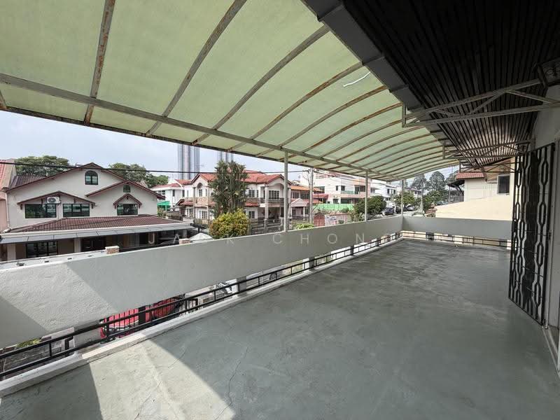 Rumah Berkembar untuk Dijual di SS 3, Taman Universiti (Petaling Jaya) - Jack Chong - Balcony - PropertyGuru.com.my