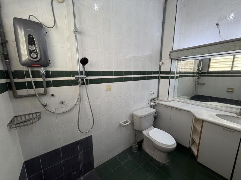 Rumah Berkembar untuk Dijual di SS 3, Taman Universiti (Petaling Jaya) - Jack Chong - Bathroom - PropertyGuru.com.my
