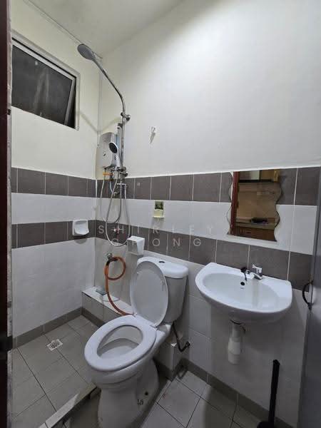 Apartment for Rent at Angkasa Apartment - Shirley Chong - Bathroom - PropertyGuru.com.my