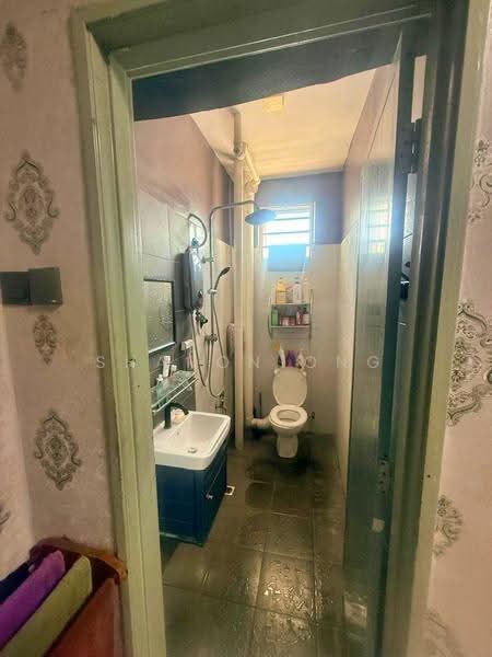 Pangsapuri untuk Dijual di The Rise Collection 2 - Sharon Ong - Bathroom - PropertyGuru.com.my