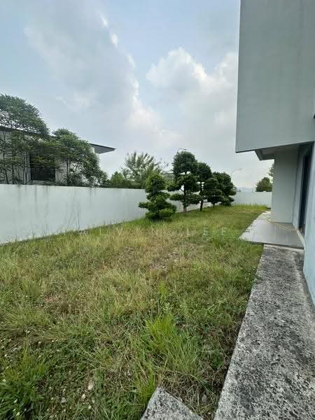Rumah Teres untuk Dijual di Hulu Langat (Selangor) - Alvin Lee - Garden - PropertyGuru.com.my