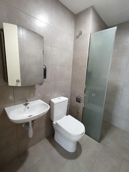 Service Residence for Sale at KL Traders Square - James Tan - Bathroom - PropertyGuru.com.my