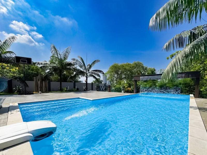 Bungalow House for Sale in Taman Tasik Prima (Puchong) - Jik Wafa - Pool - PropertyGuru.com.my