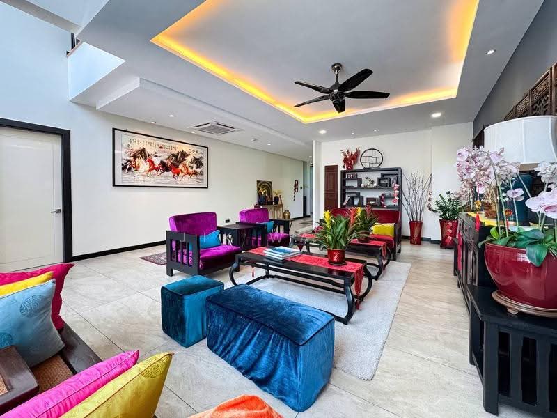 Bungalow House for Sale in Taman Tasik Prima (Puchong) - Jik Wafa - Living Room - PropertyGuru.com.my