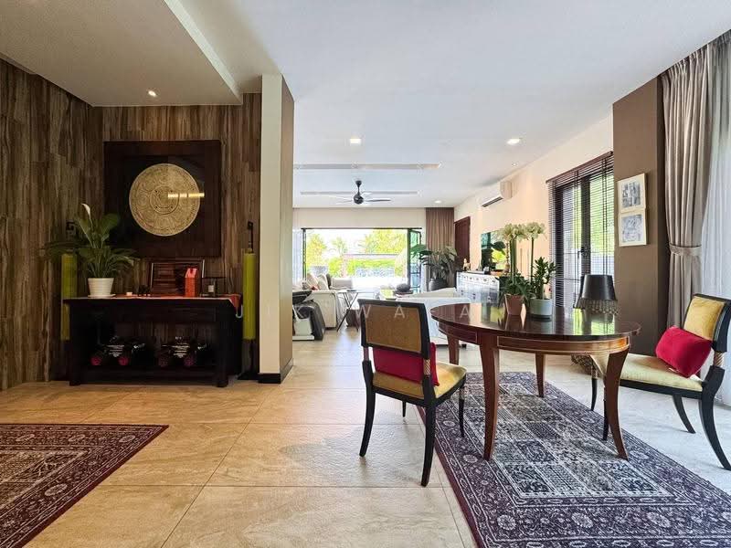 Bungalow House for Sale in Taman Tasik Prima (Puchong) - Jik Wafa - Living Room - PropertyGuru.com.my