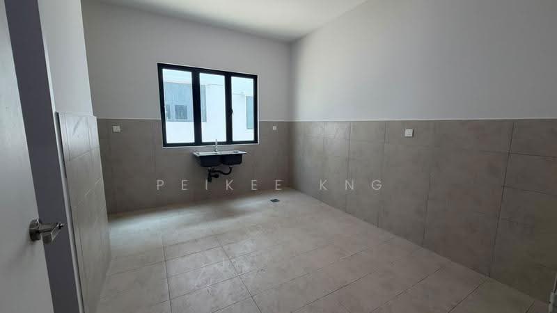2-storey Terraced House for Sale in Kampung Ayer Molek (Ayer Molek) - Peikee Kng - Kitchen - PropertyGuru.com.my