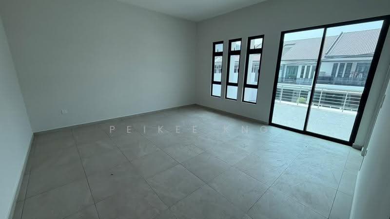 2-storey Terraced House for Sale in Kampung Ayer Molek (Ayer Molek) - Peikee Kng - Exterior - PropertyGuru.com.my