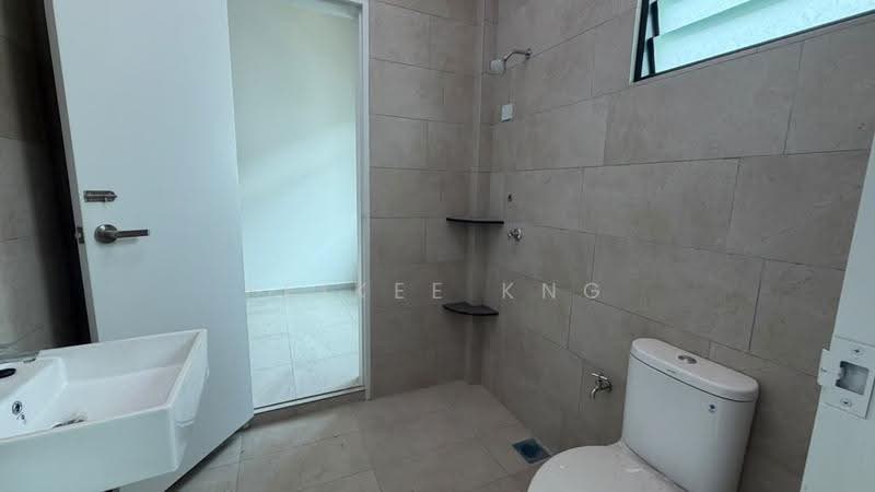 2-storey Terraced House for Sale in Kampung Ayer Molek (Ayer Molek) - Peikee Kng - Bathroom - PropertyGuru.com.my