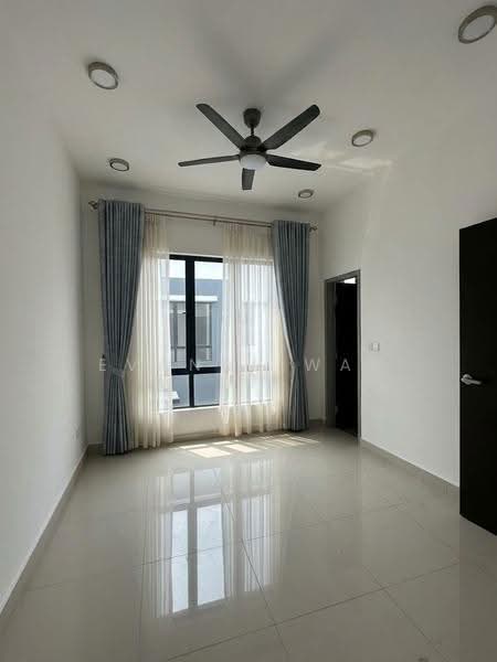 Rumah Kluster untuk Disewa di Taman Mount Austin (Tebrau) - Evanne Wan - Bedroom - PropertyGuru.com.my