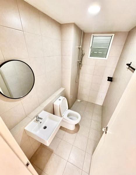 Kondominium untuk Disewa di Lakefront Homes - Baxter Lim - Bathroom - PropertyGuru.com.my