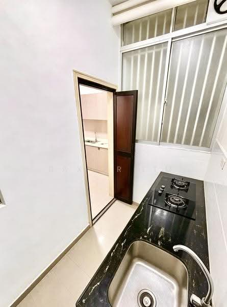 Kondominium untuk Disewa di Lakefront Homes - Baxter Lim - Kitchen - PropertyGuru.com.my