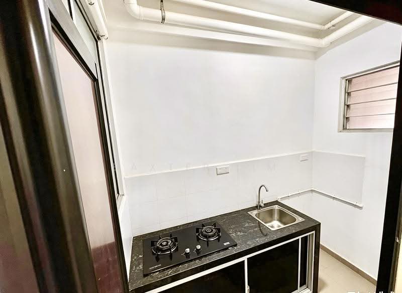 Kondominium untuk Disewa di Lakefront Homes - Baxter Lim - Kitchen - PropertyGuru.com.my