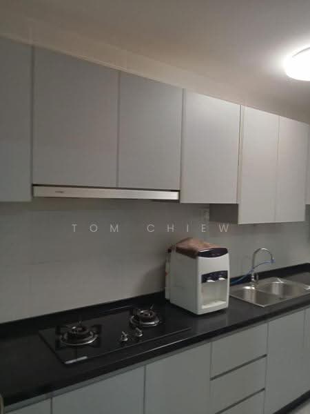 Service Residence for Rent at KSL Residence @ Daya - Tom Chiew - Kitchen - PropertyGuru.com.my